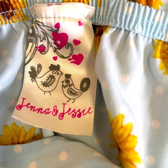 Girl's dress, floral print, size 7/7 - Picture 5 of 6